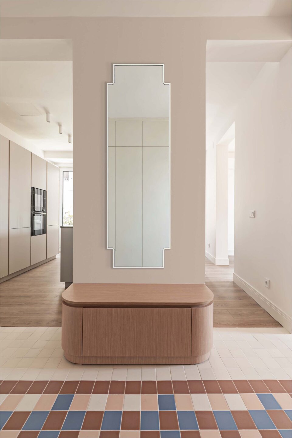 Lustro Octa Long - prostokątne w białej ramie do przedpokoju