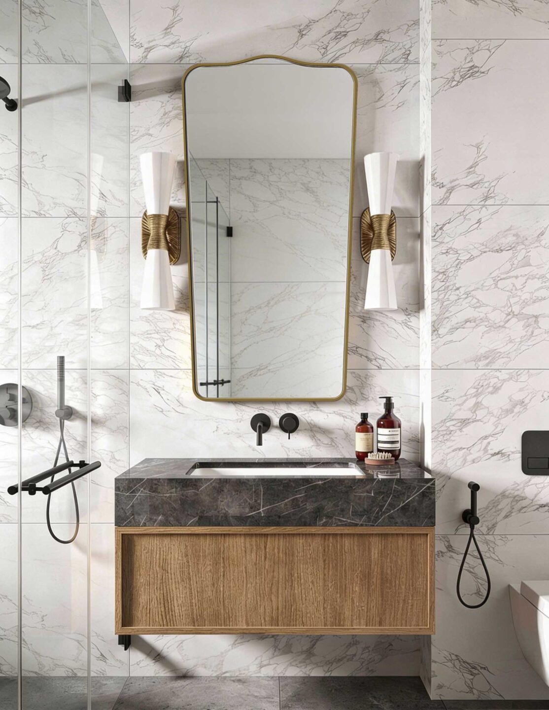 LUSTRO Z ZAOKRĄGLONYMI NAROŻNIKAMI W ZŁOTEJ RAMIE - MUFFIN